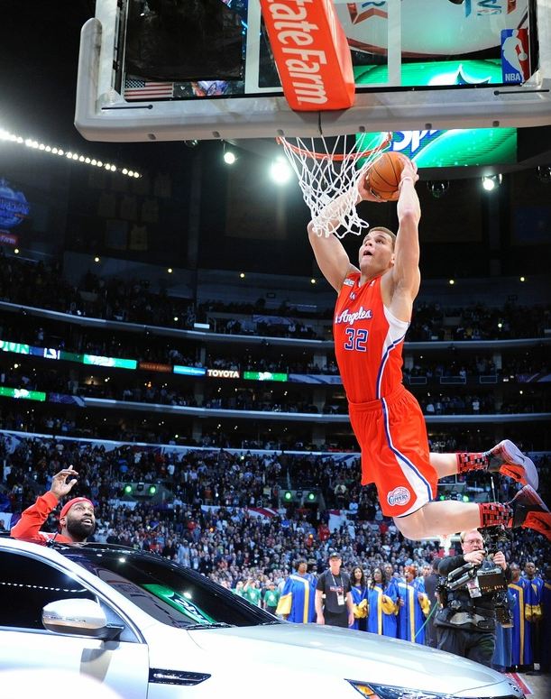 blake griffin dunks on someone. Blake Griffin#39;s 214 Dunks of